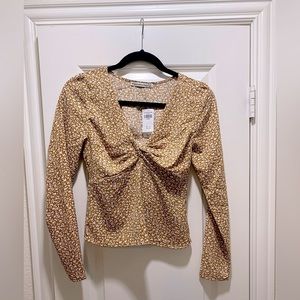 *Brand New* Abercrombie Blouse